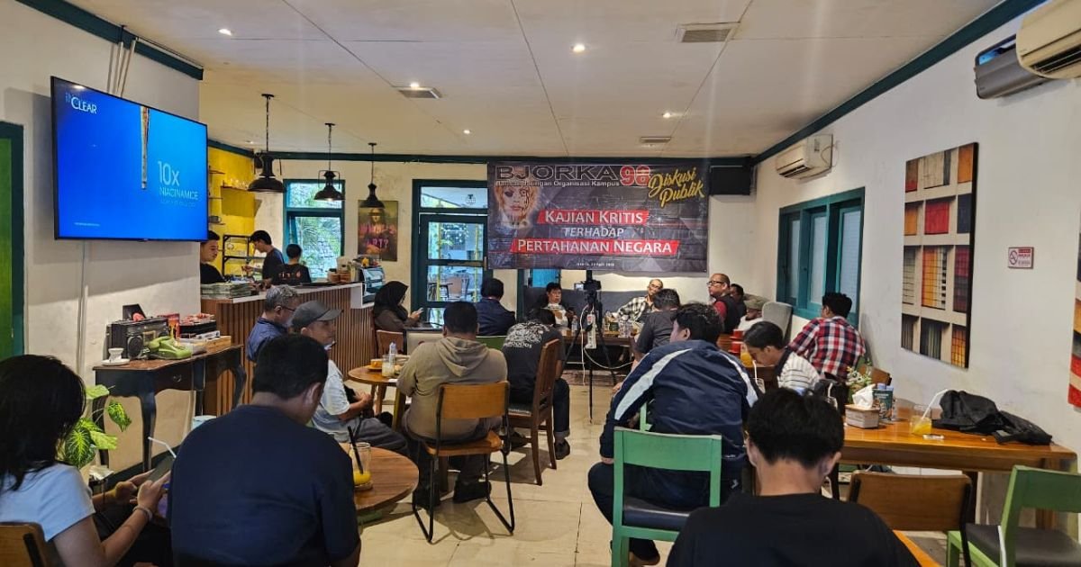 Diskusi Publik Kajian Kritis Pertahanan Negara